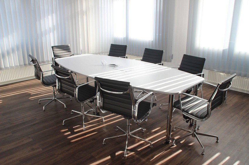 Why You Should Hire Commercial Cleaning Services for Cleaning Your Office Space?